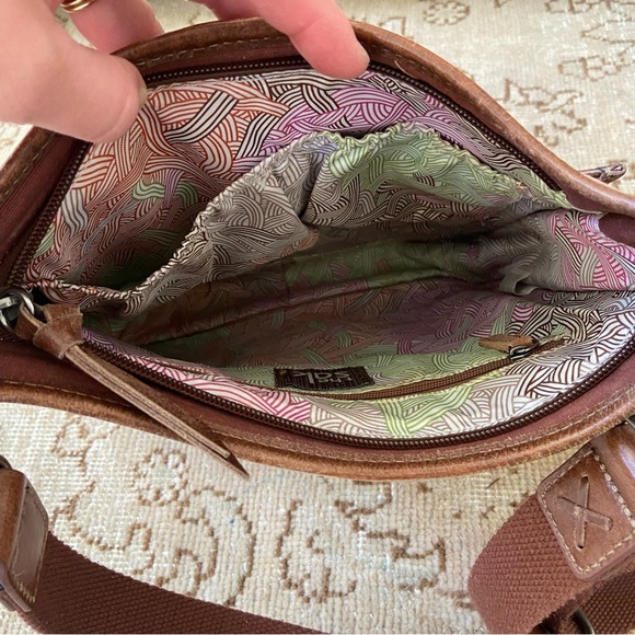 The Sak Crossbody Purse Tan Leather Adjustable Hippie Festival Western Boho - Picture 10 of 15